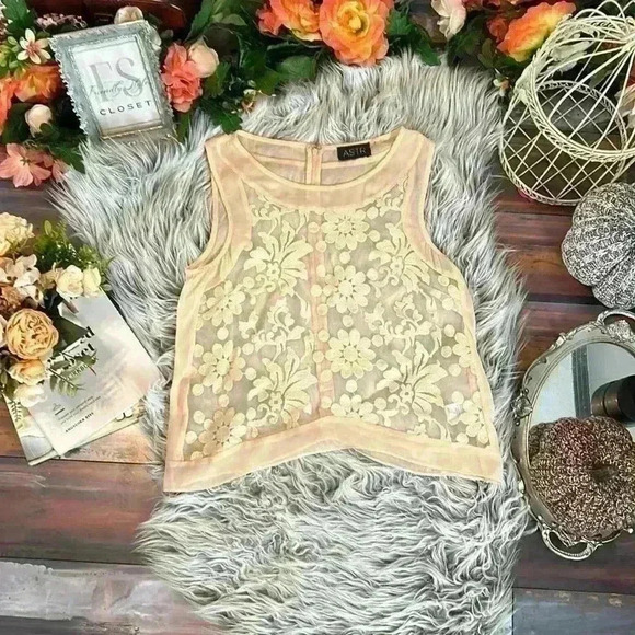 ASTR Floral Blush Cream Sheer Panel High Neck Tank Top, S - Picture 3 of 9